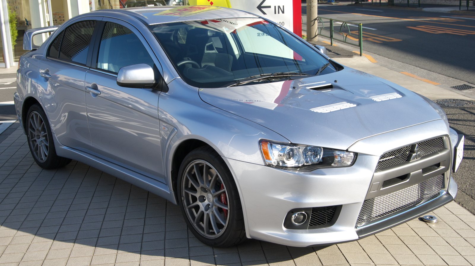 Mitsubishi Lancer x Evolution Silver